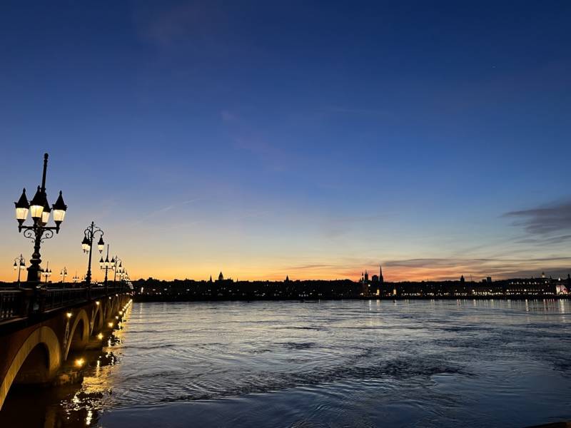 Réparation d’iPhone en atelier à Bordeaux Bastide sur l’avenue Thiers :
