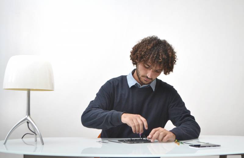 Réparateur iPhone à Hossegor: Prestation rapide à domicile ou au lieu de votre choix 7J/7